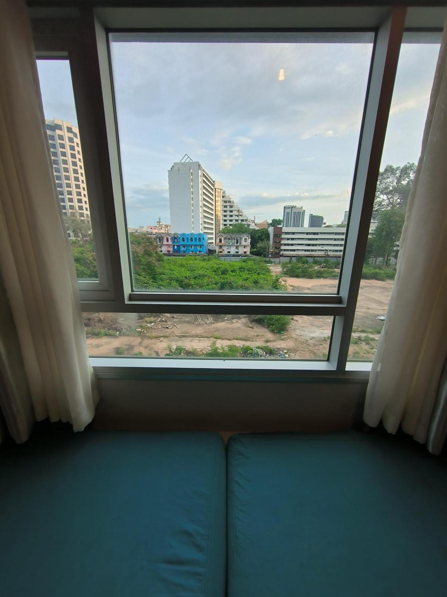 Centric Sea Pattaya Bed & Breakfast Luaran gambar